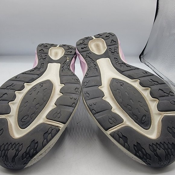 Asics Dynablast Women 8.5 Gray Purple Running Shoes Lace Up Low Top 1012A701 - Picture 13 of 13